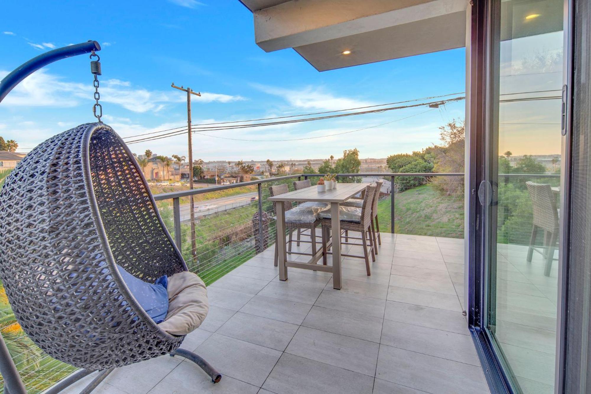 New! Luxury 5br, W/arcade, Sauna, Views, Fire Pit! San Diego