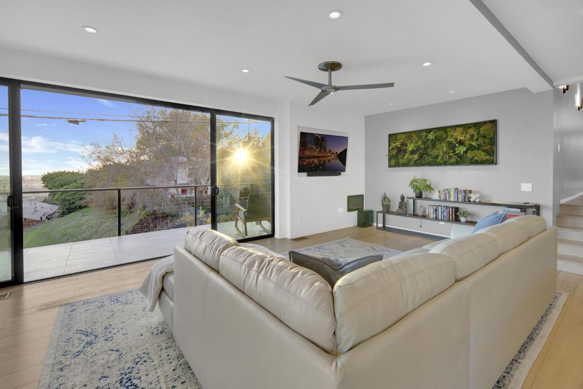New! Luxury 5br, W/arcade, Sauna, Views, Fire Pit! San Diego