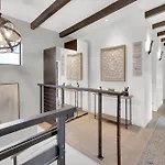 New! Luxury 5Br, W/Arcade, Sauna, Views, Fire Pit!