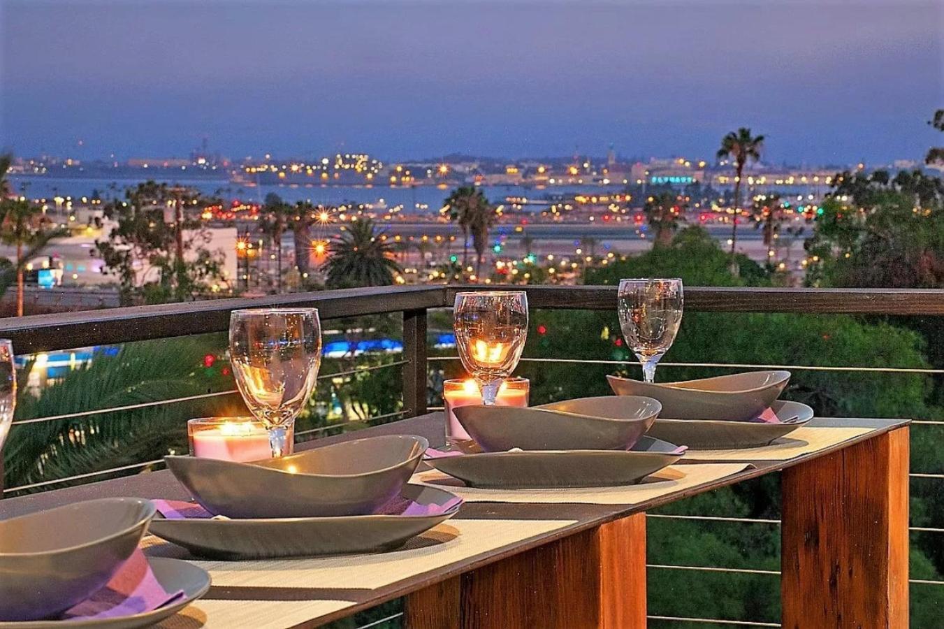 New! Luxury 5br, W/arcade, Sauna, Views, Fire Pit! Holiday home *