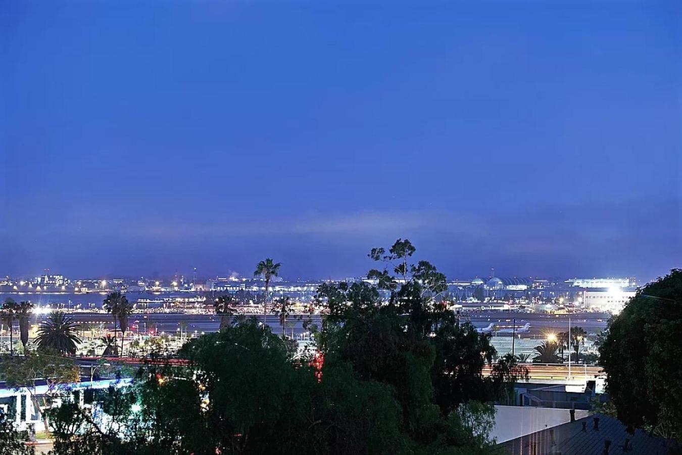 New! Luxury 5br, W/arcade, Sauna, Views, Fire Pit! * San Diego